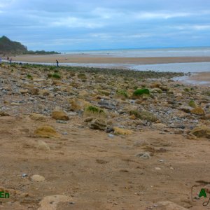 03 - Plage couverte de rochers